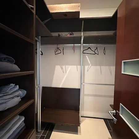 Em новая аркадия Apartment